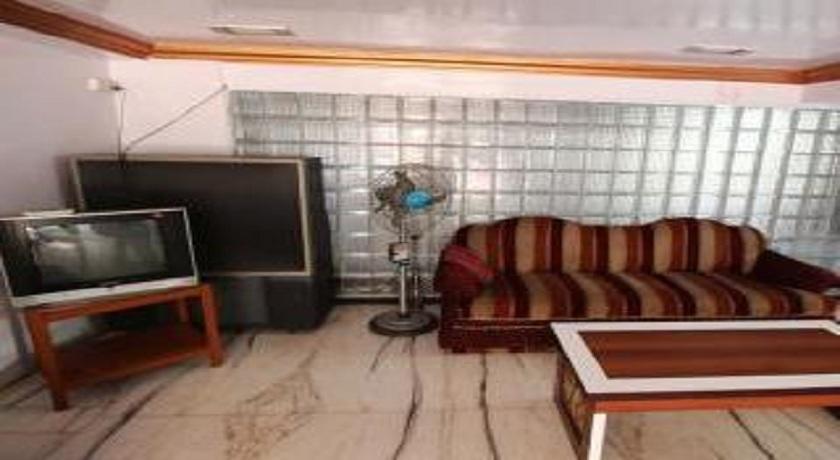 Hotel Rahil International Mahabaleshwar Bagian luar foto