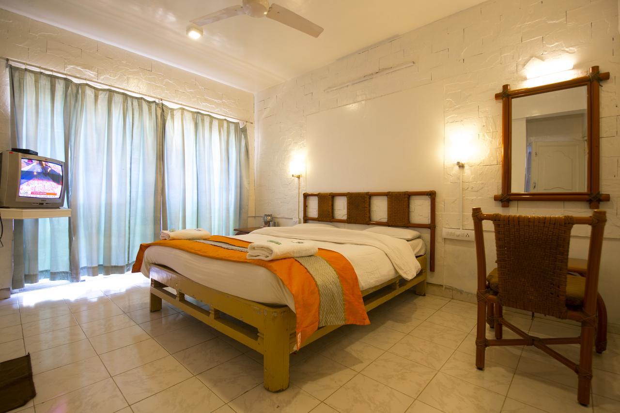 Hotel Rahil International Mahabaleshwar Bagian luar foto